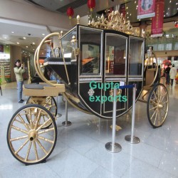  FULLY AIR CONDITION HORSE CARRIAGE 