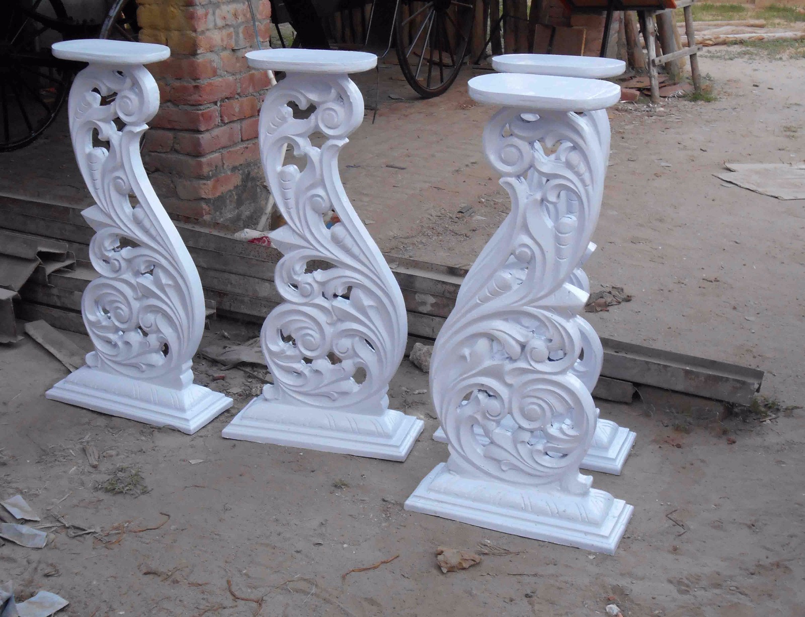 Peacock Style Pillar